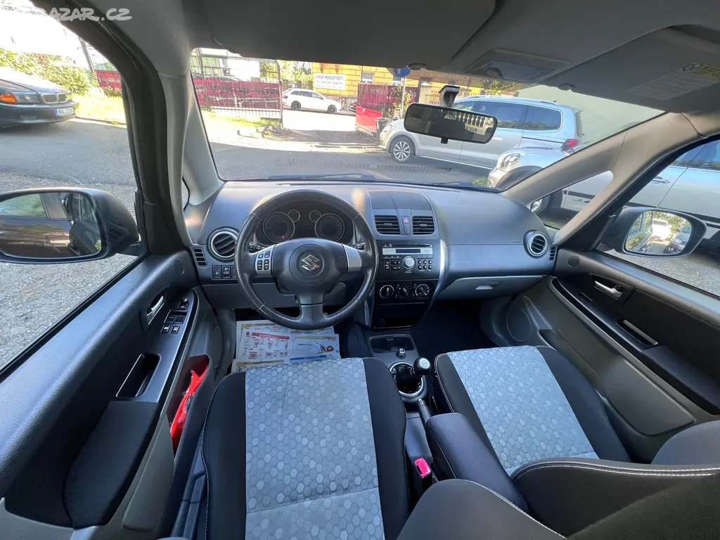 Suzuki SX4 – fotografie 8