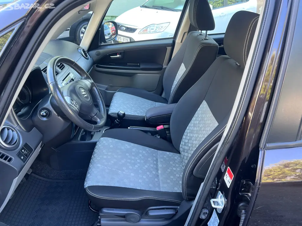 Suzuki SX4 – fotografie 12