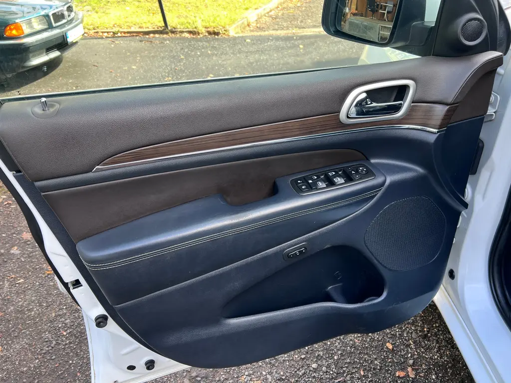 Jeep Grand Cherokee – fotografie 9