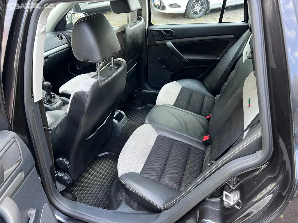 Škoda Octavia – fotografie 10
