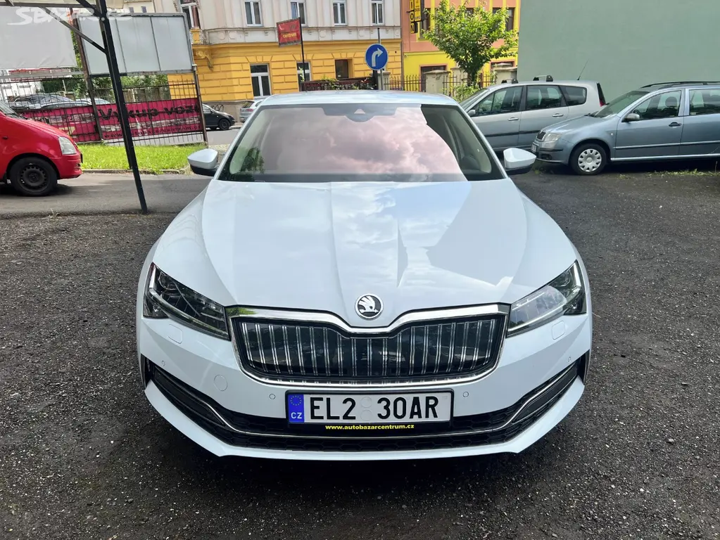 Škoda Superb – fotografie 2