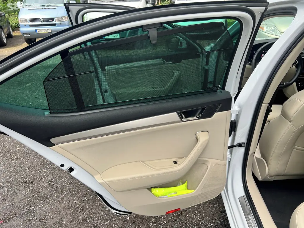 Škoda Superb – fotografie 18