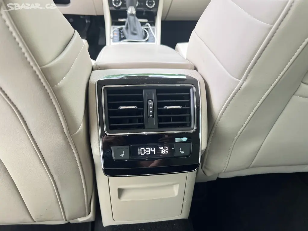 Škoda Superb – fotografie 20