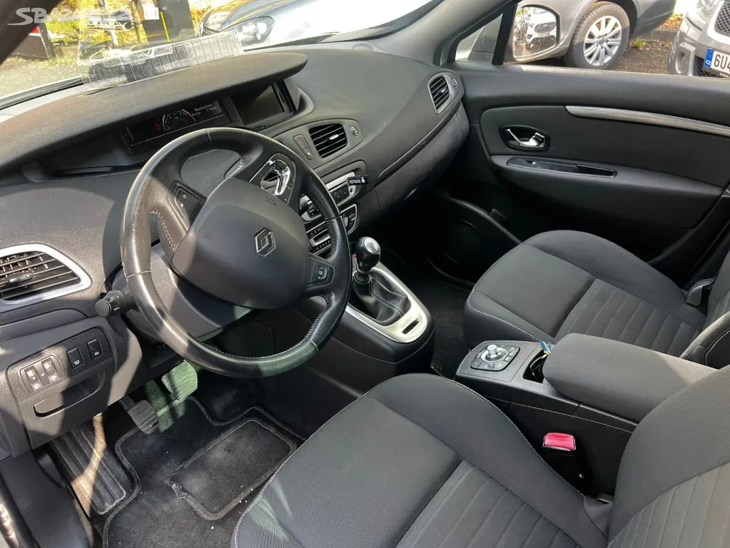 Renault Scénic – fotografie 9