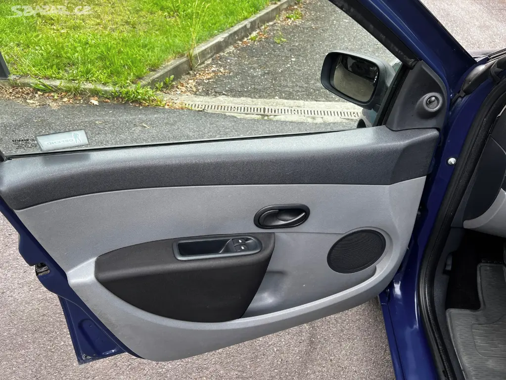 Renault Clio – fotografie 18