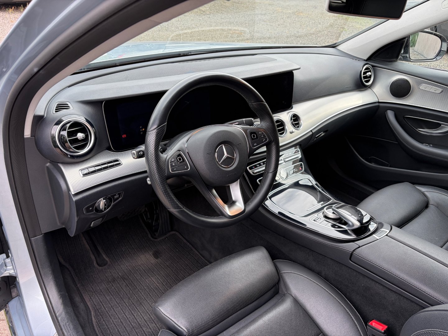 Mercedes-Benz Třídy E – fotografie 15