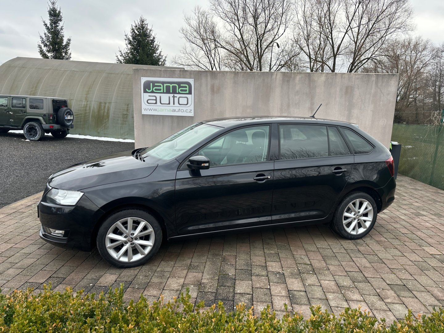 Škoda Rapid – fotografie 3
