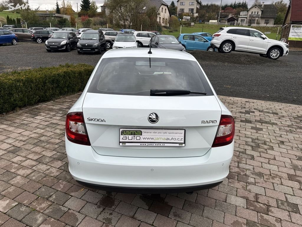 Škoda Rapid – fotografie 7