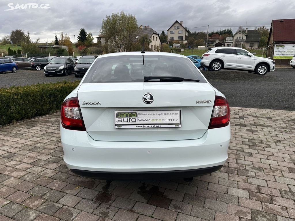 Škoda Rapid – fotografie 8
