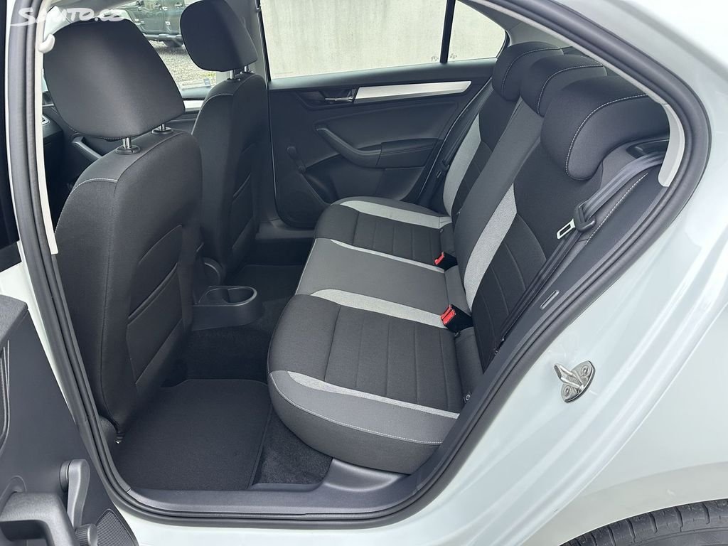 Škoda Rapid – fotografie 29