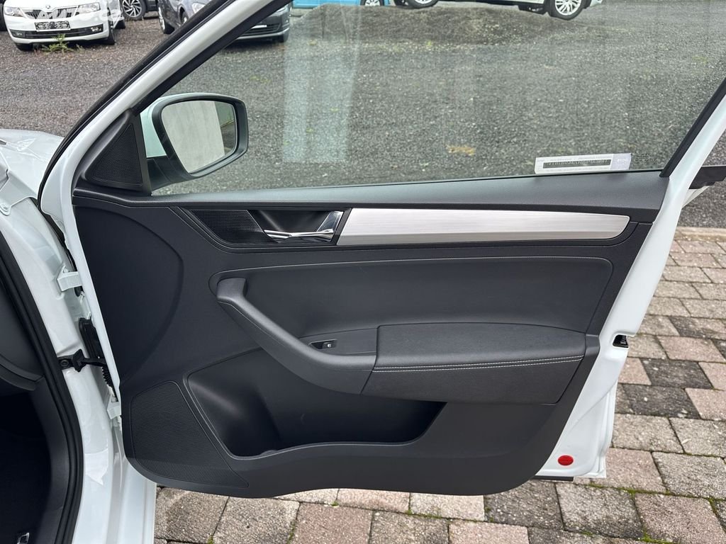 Škoda Rapid – fotografie 38