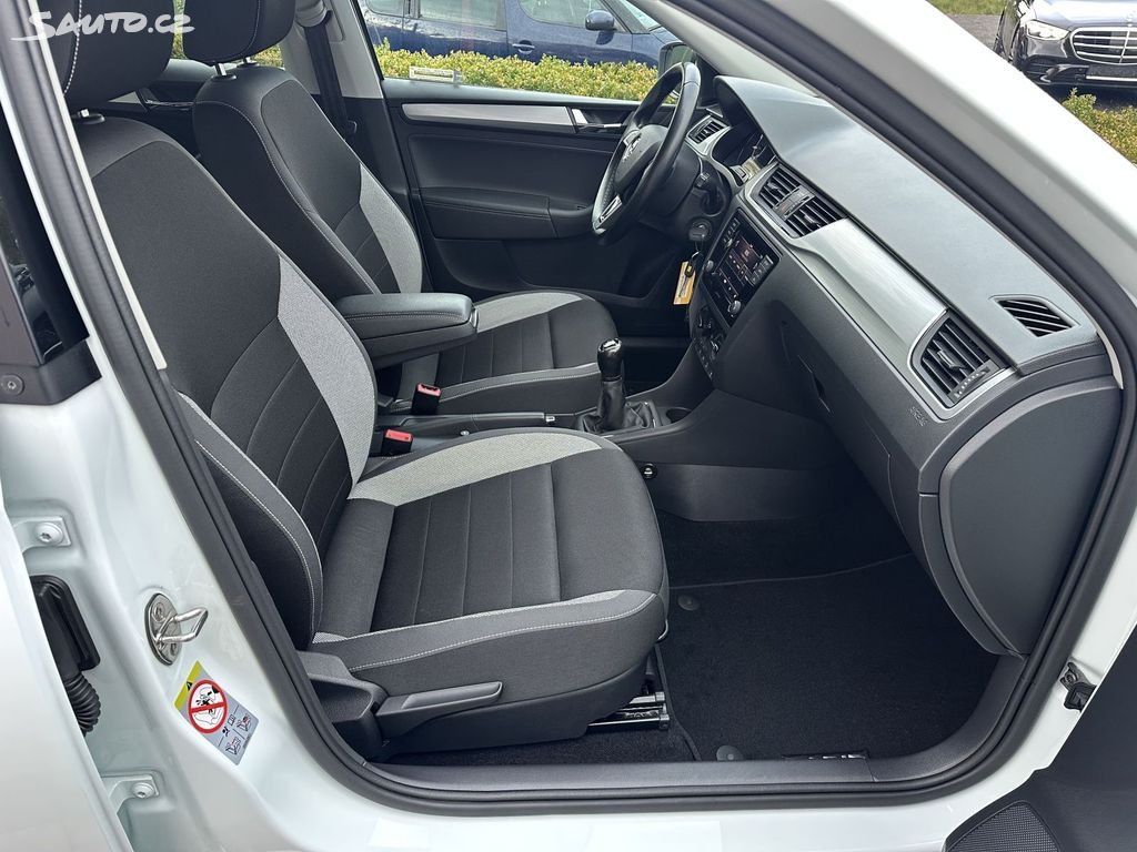 Škoda Rapid – fotografie 40