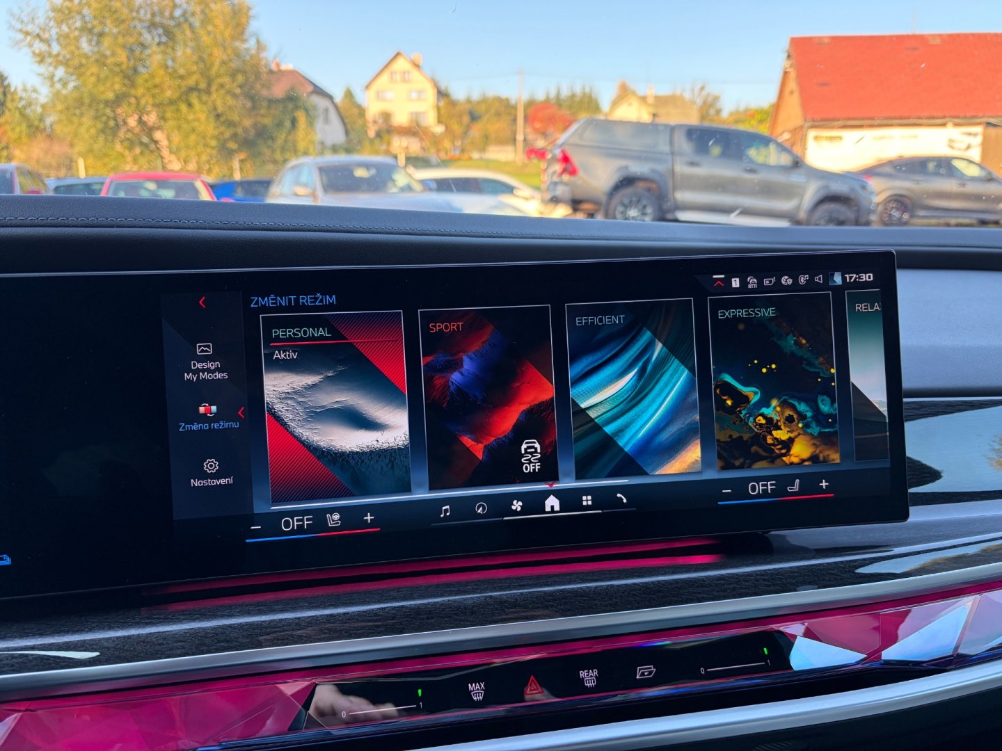 BMW Řada 7 – fotografie 29