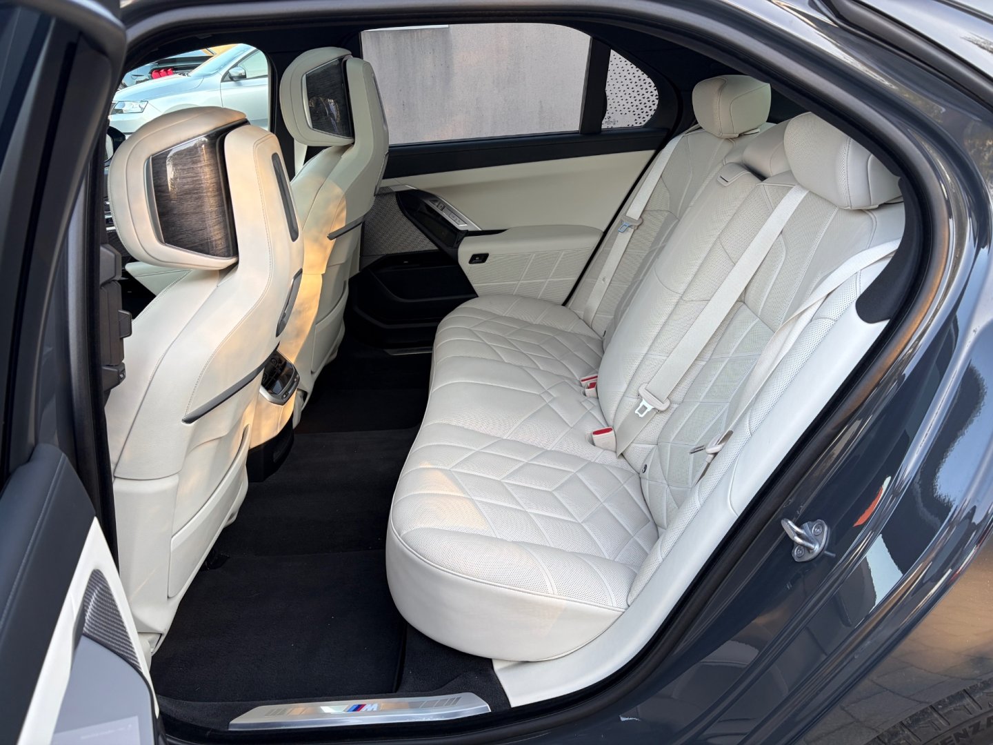 BMW Řada 7 – fotografie 32