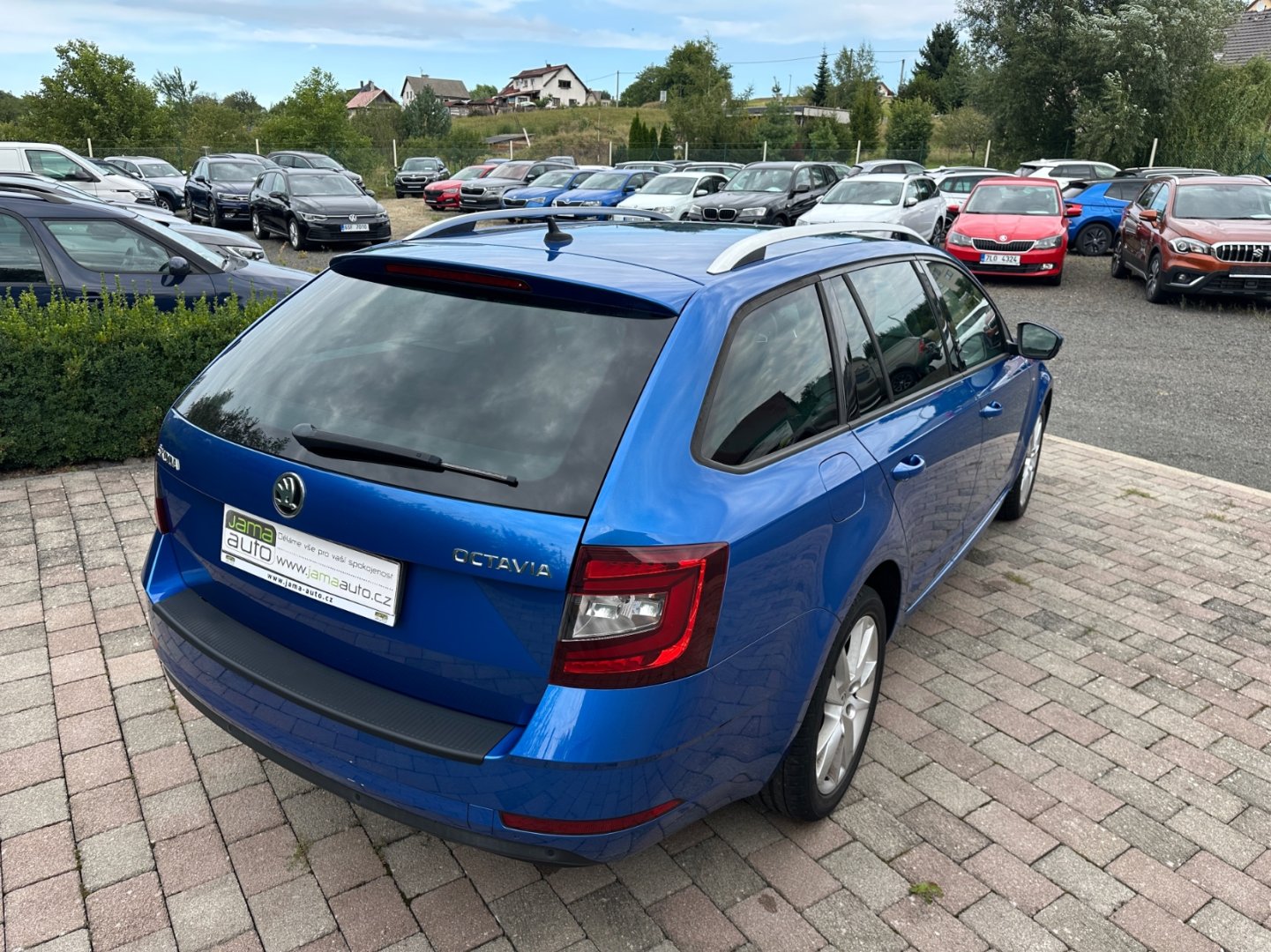 Škoda Octavia – fotografie 9