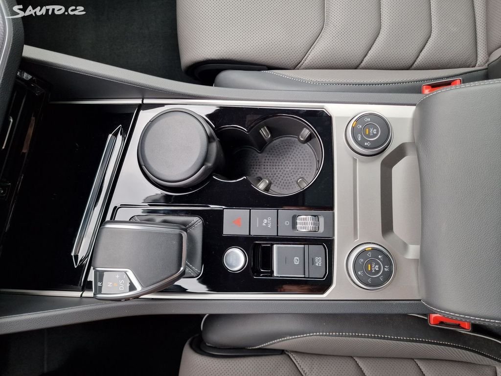 Volkswagen Touareg – fotografie 24