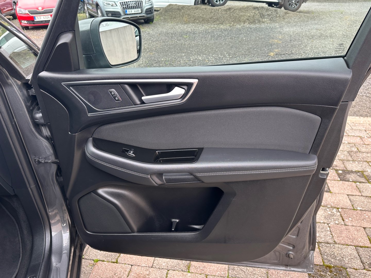Ford S-MAX – fotografie 39